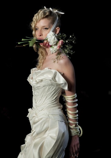 sposa in bondage